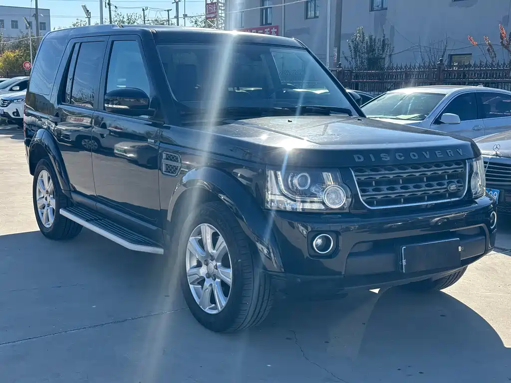 Land Rover Discovery 2015 3.0 SC V6 SE