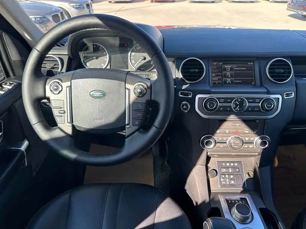 Land Rover Discovery 2015 3.0 SC V6 SE