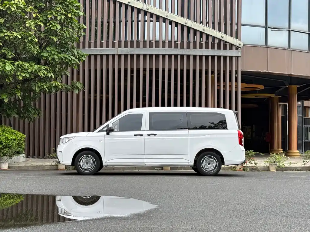 Wuling Journey 2021 1.5T MT Comfort