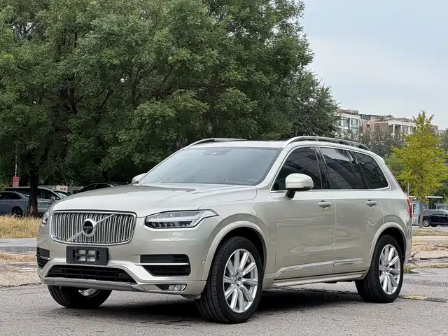 VOLVO  XC90 2018