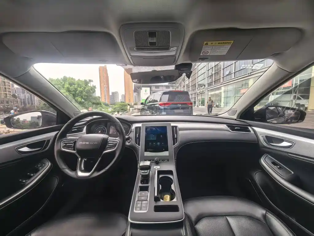 Roewe i6 MAX New Energy — миниатюра 14
