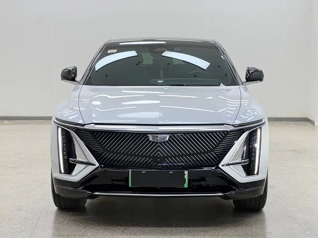 Cadillac Lyriq — миниатюра 2