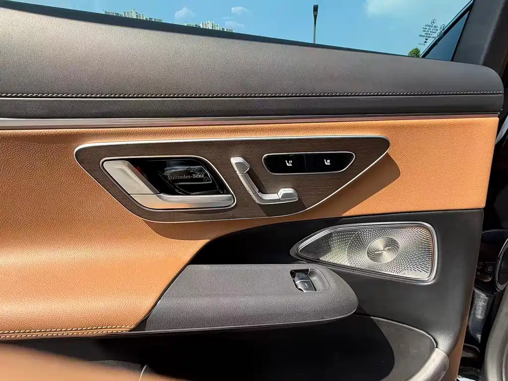 Mercedes-Benz E-Class E 2026 E 300 L Luxury