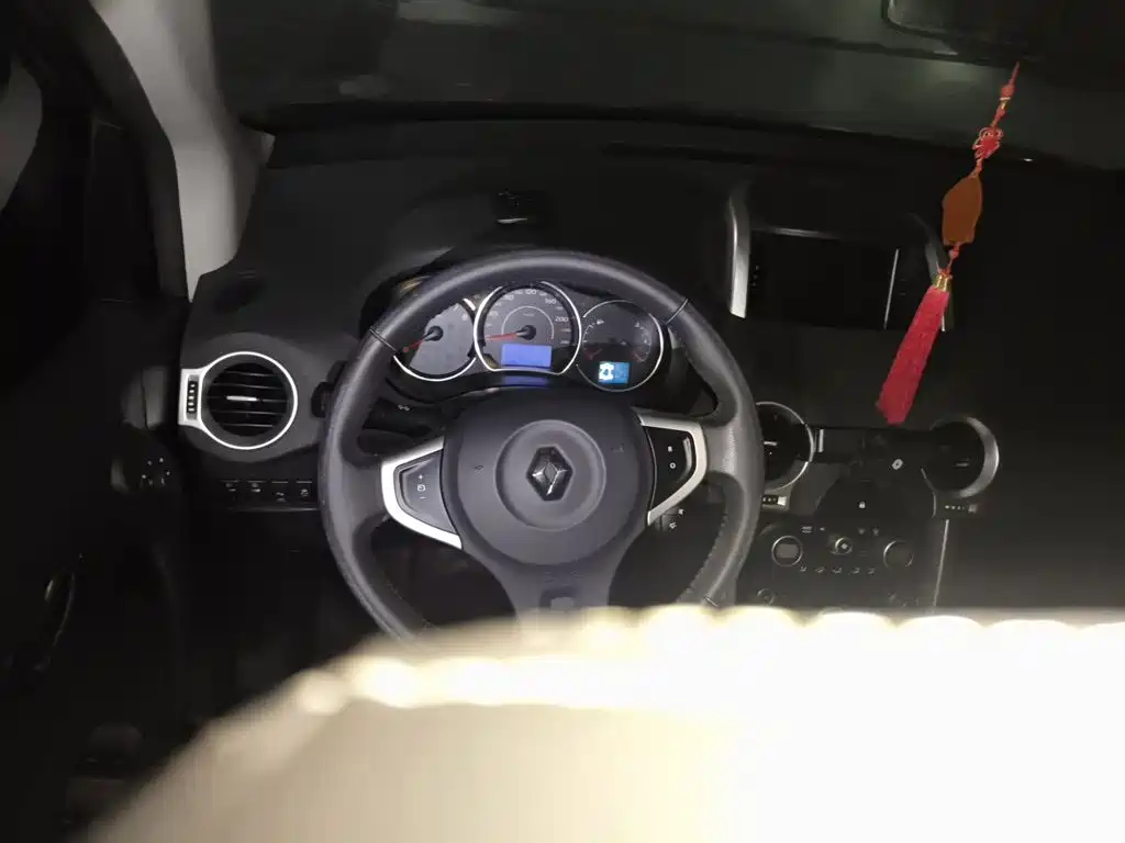 Renault Koleos (Import) — миниатюра 6