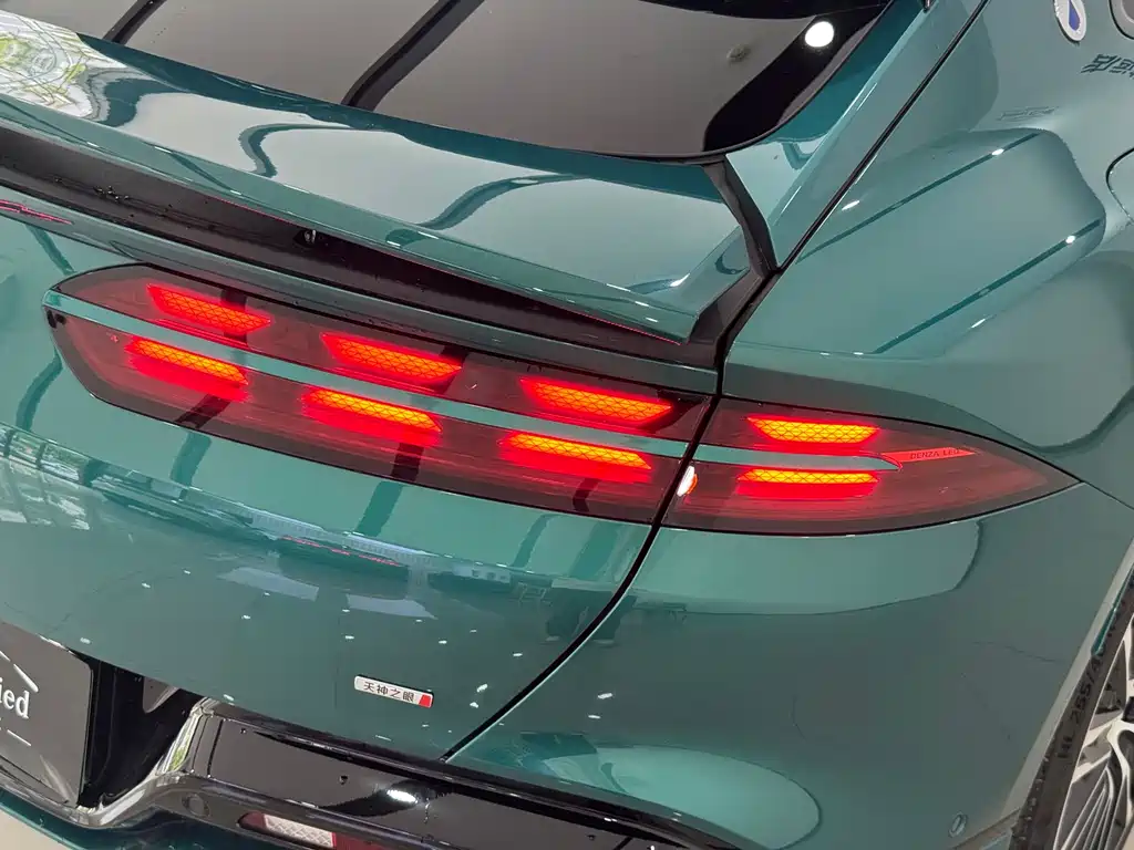 Denza Denza Z9GT — миниатюра 6