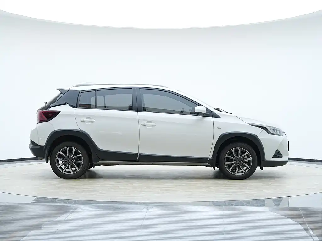 TOYOTA YARIS L ZHIXUAN