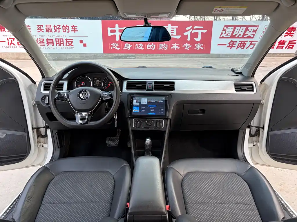 Volkswagen Santana 2015 1.6L AT Luxury