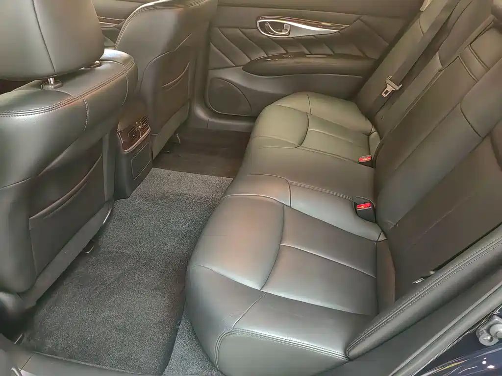 Infiniti Q70 2017 Q70L 2.5L Enjoy