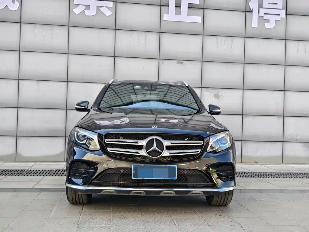 Mercedes-Benz GLC 2018 GLC 260 4MATIC Luxury