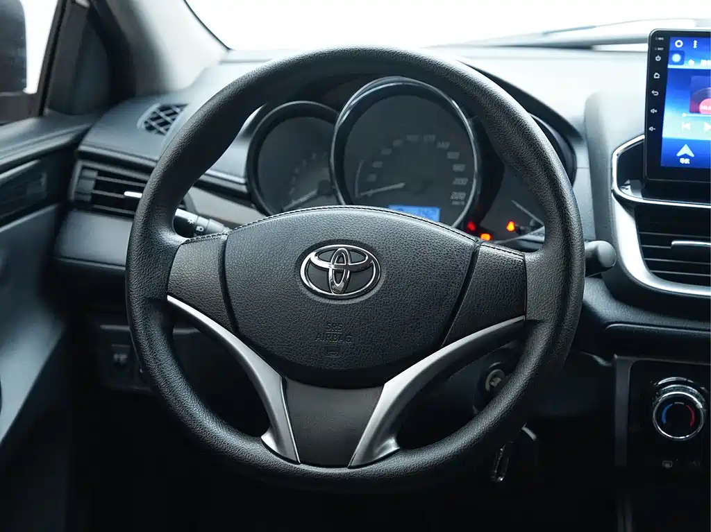TOYOTA YARIS L ZHIXUAN