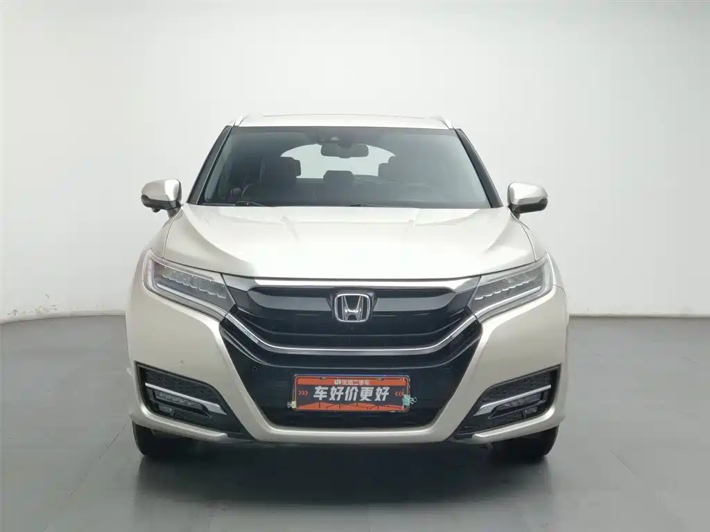 HONDA UR V