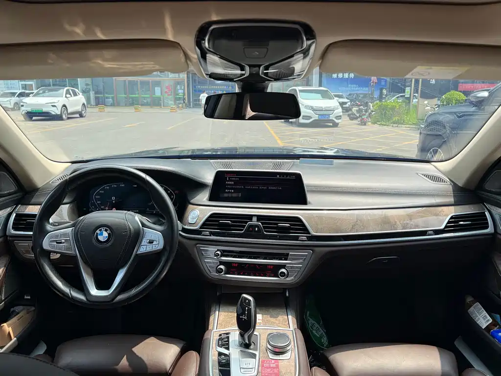 BMW 7 Series 7 2019 740Li Lead Luxury