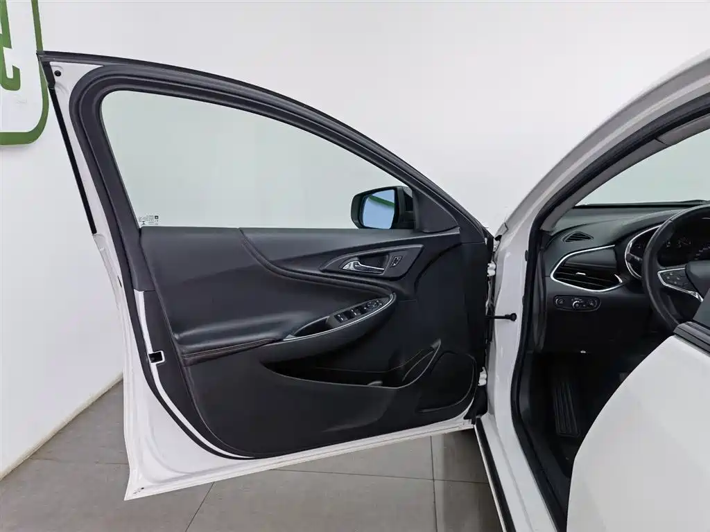 CHEVROLET MAI RUIBAO XL