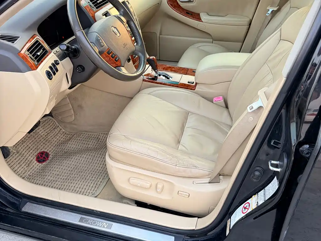 Toyota Crown 2005 3.0L Royal Saloon