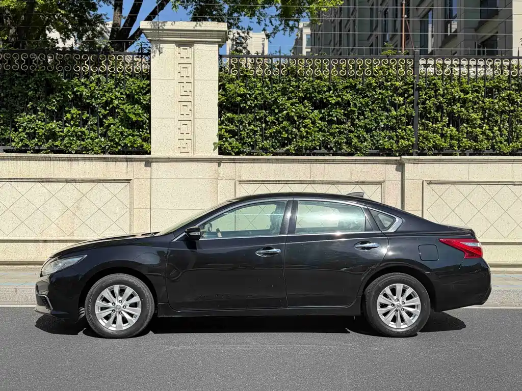 Nissan Altima 2016 2.0L XE Fashion