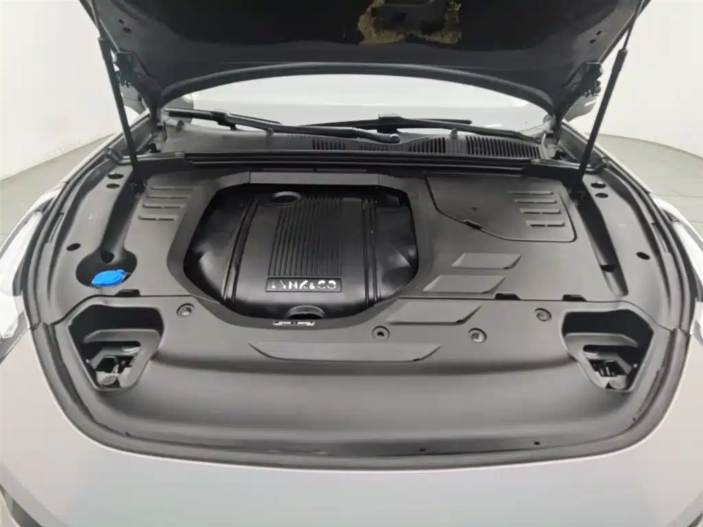 Lynk & Co 02 2018 1.5T DCT Pro V
