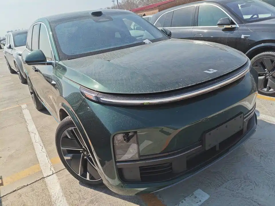 Li Auto Li L8 2025
