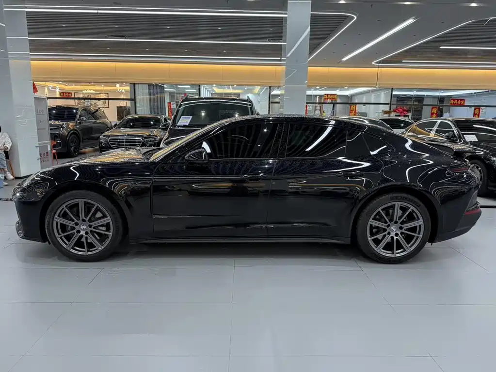 Porsche Panamera — миниатюра 7
