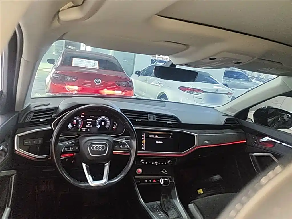 Audi Q3 2021 35 TFSI