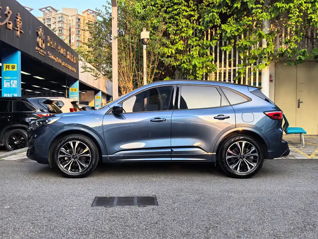 Ford Escape — миниатюра 21