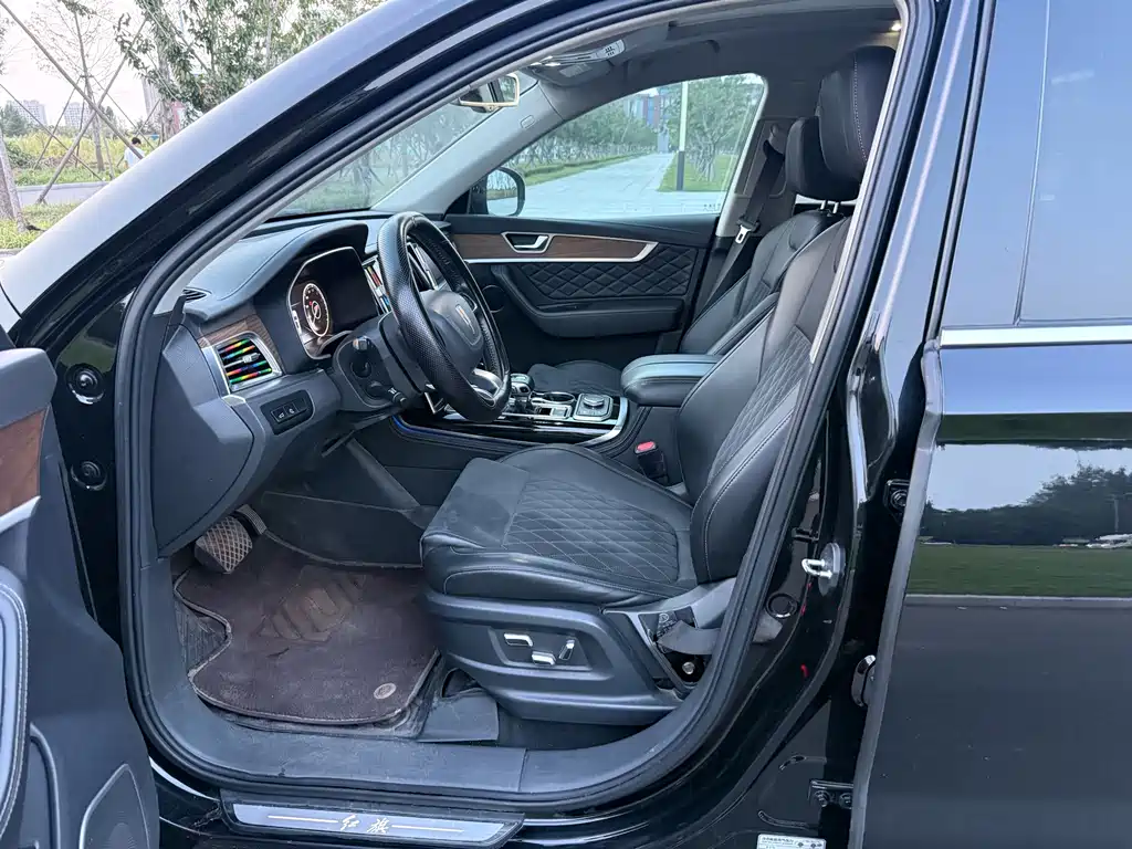 Hongqi Hongqi HS7 — миниатюра 8