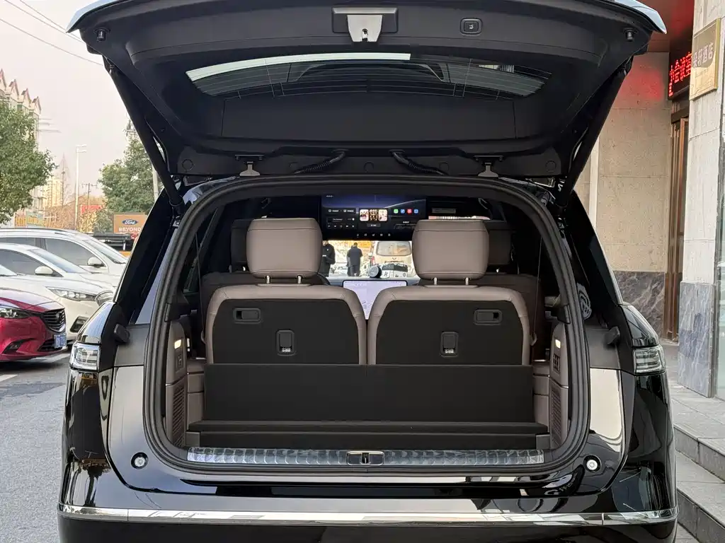 NIO ES8 2026 мест Executive Luxury