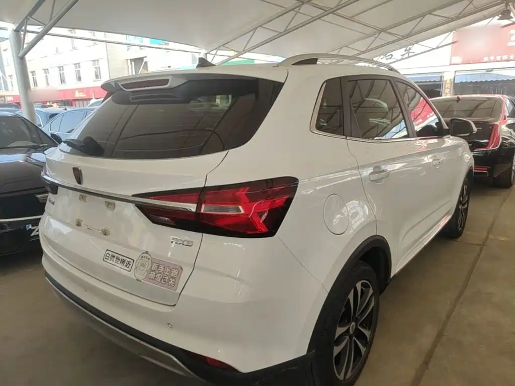 Roewe RX3 — миниатюра 7