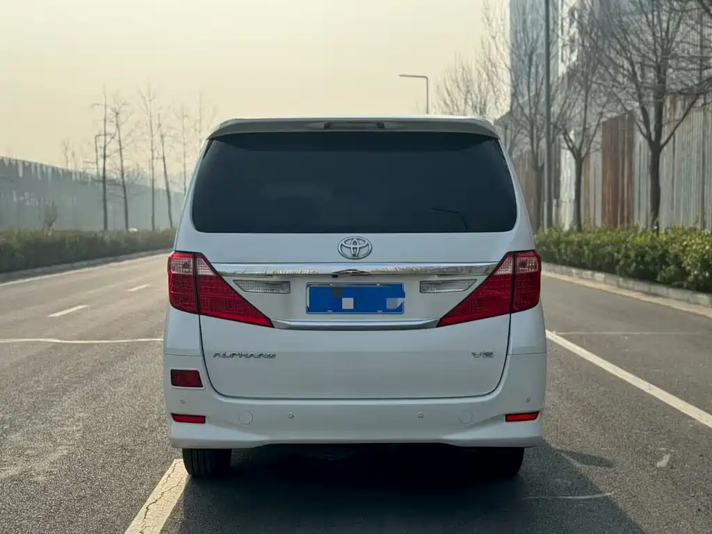 Toyota Alphard 2012 3.5L Luxury
