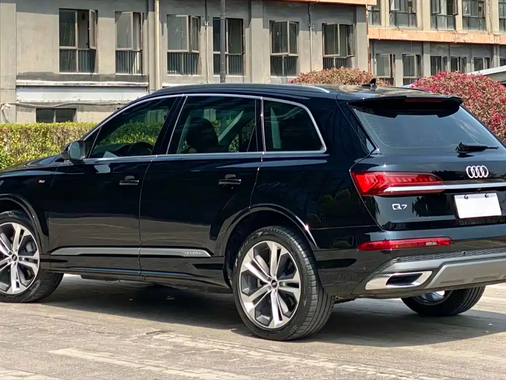 Audi Q7 2021 55 TFSI quattro S line Luxury