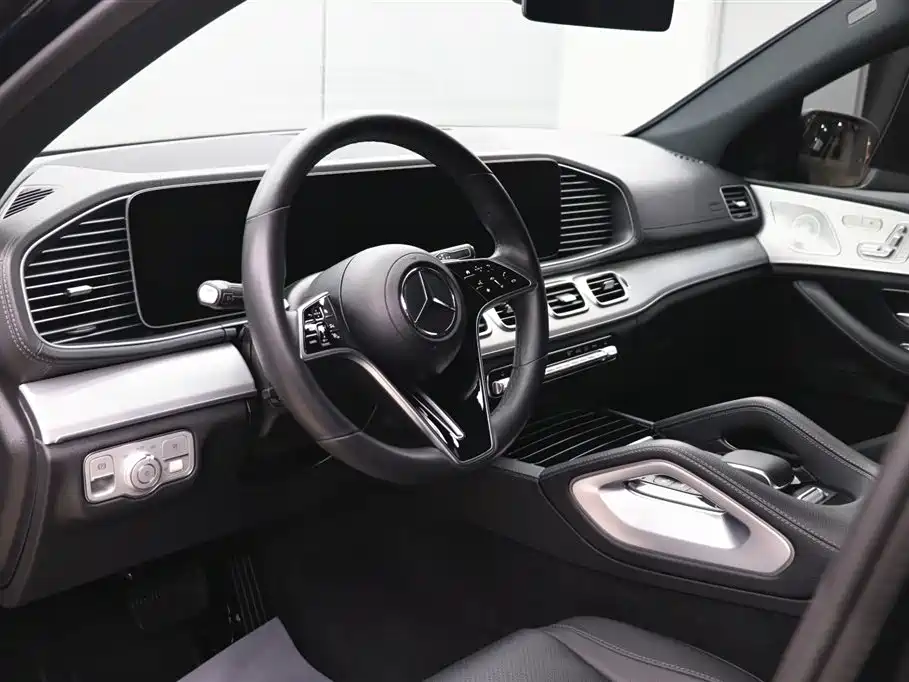 MERCEDES-BENZ GLE COUPE