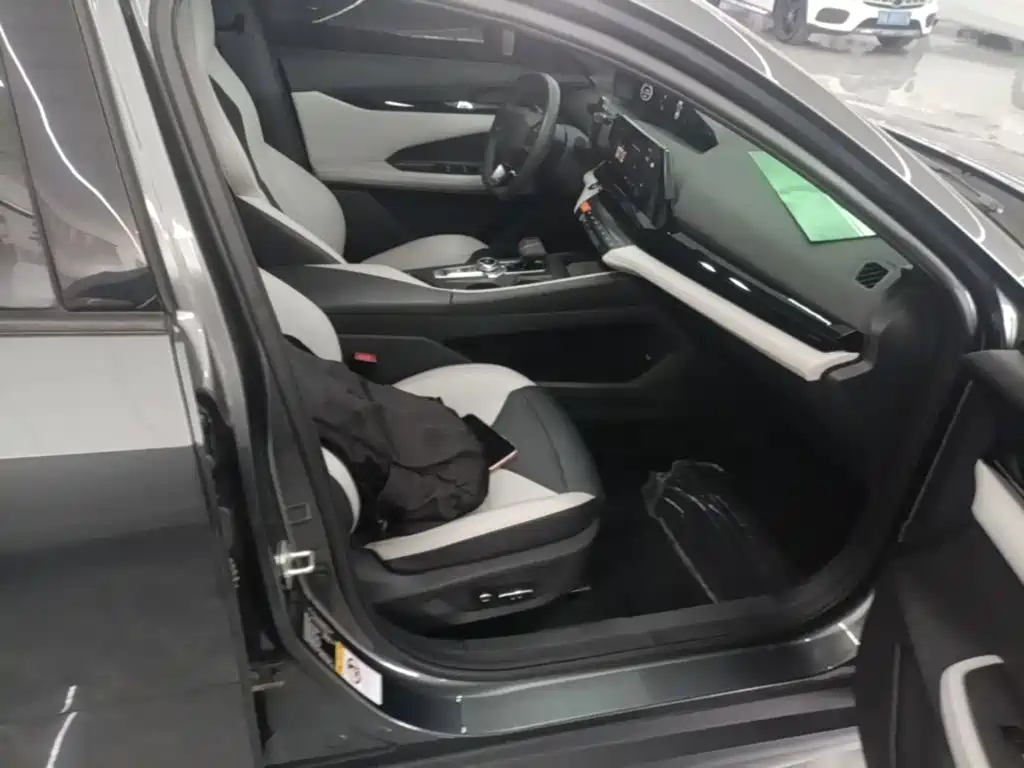 Changan UNI-V iDD — миниатюра 25