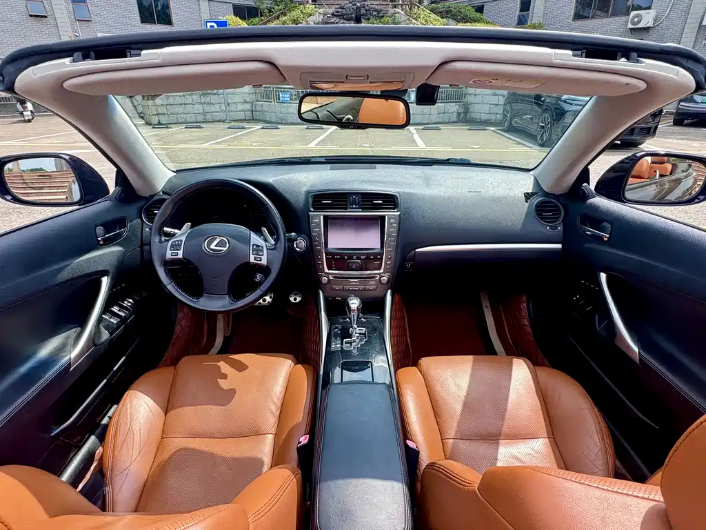 Lexus IS — миниатюра 9