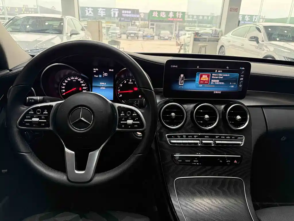 MERCEDES-BENZ C CLASS