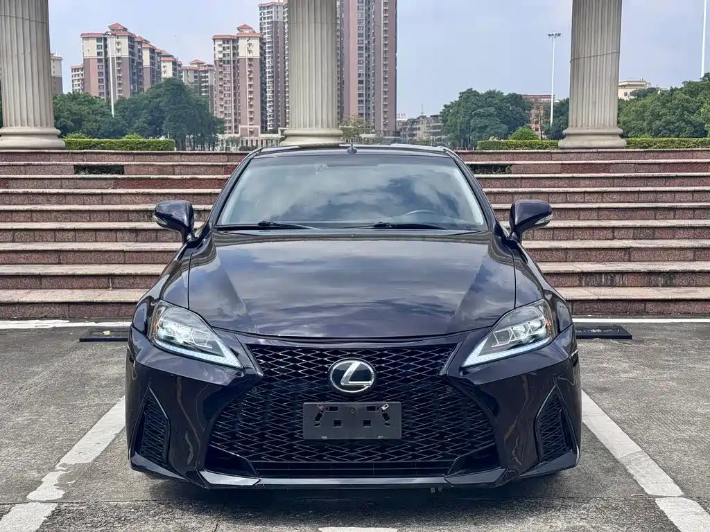 Lexus IS — миниатюра 2