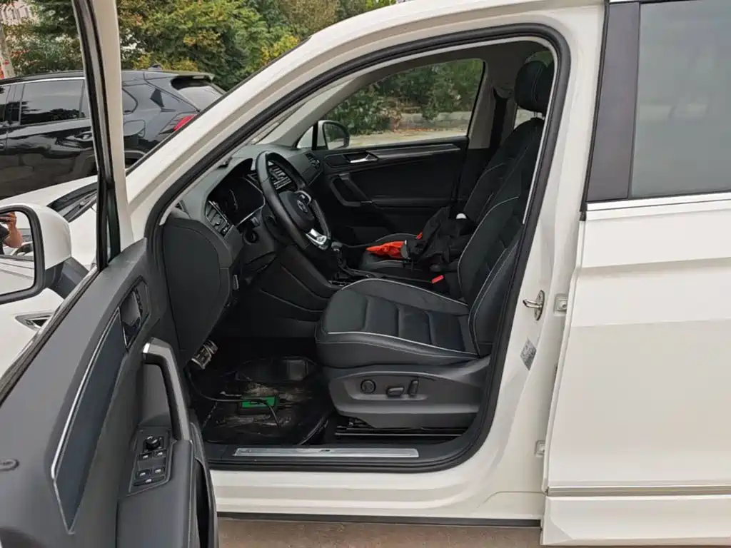 Volkswagen Tiguan L — миниатюра 15