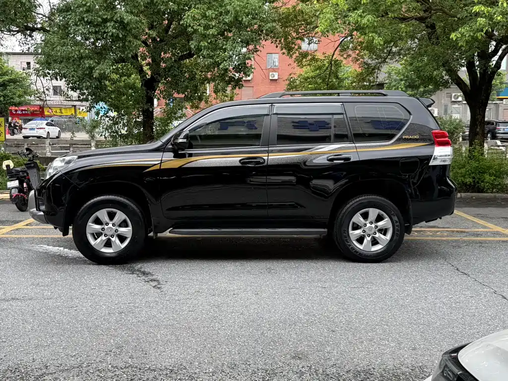 Toyota Prado (Import) — миниатюра 8