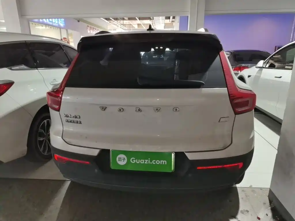 Volvo XC40 NEV — миниатюра 6