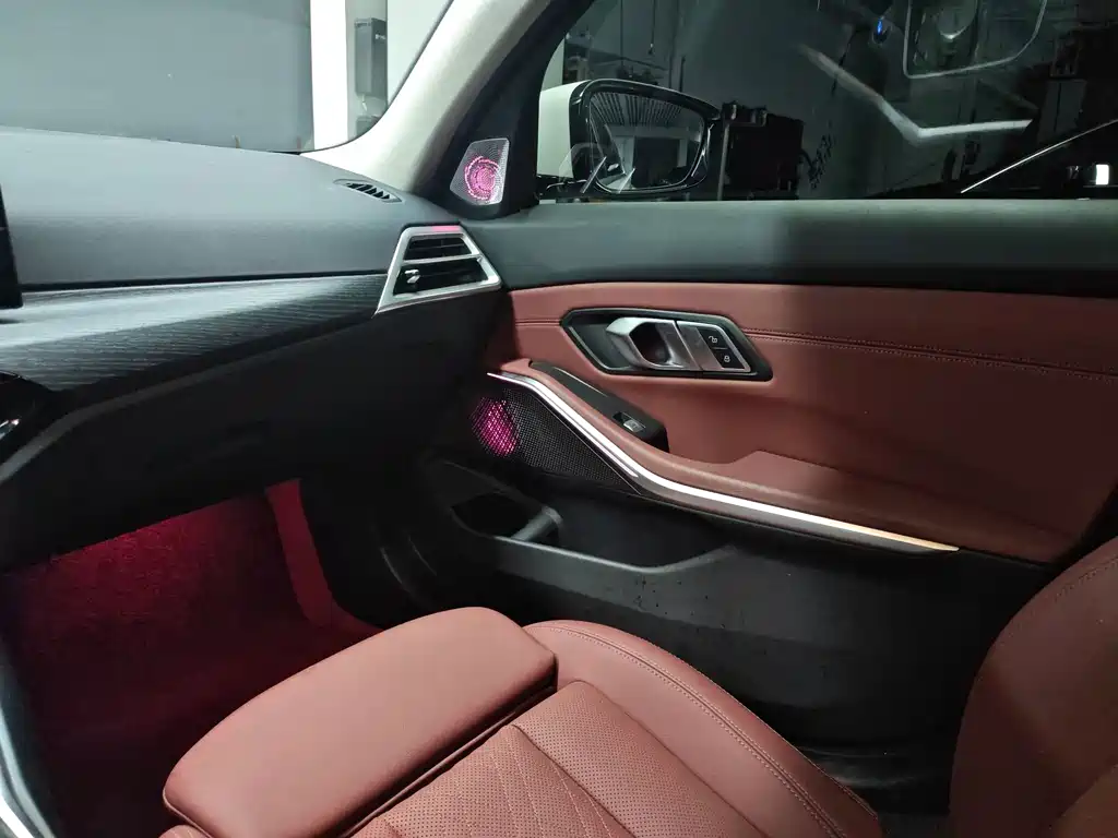 BMW 3 Series — миниатюра 8