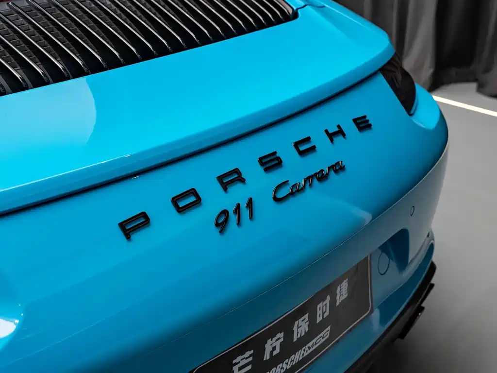 PORSCHE 911