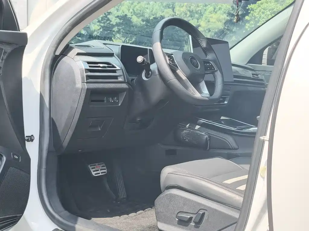 BYD Qin Pro NEV — миниатюра 13