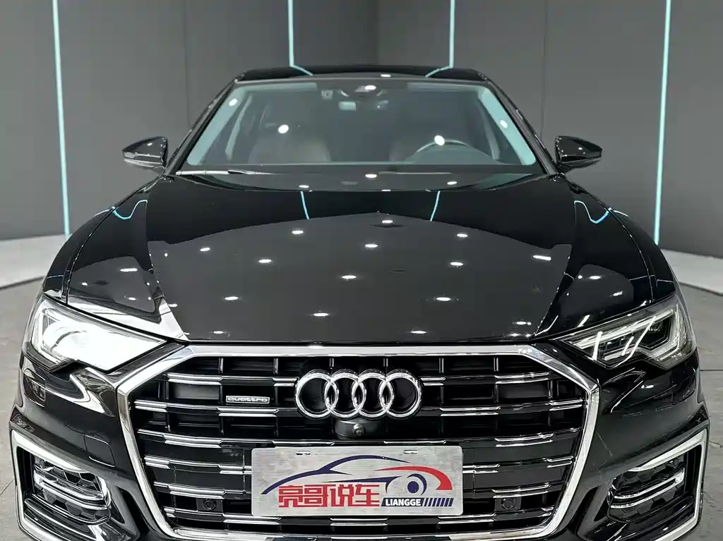 Audi A6L - фото 2
