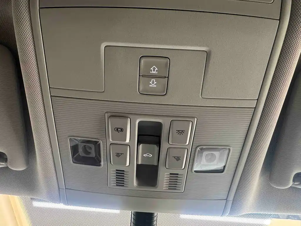 VOLKSWAGEN EXPLORING THE SHADOW