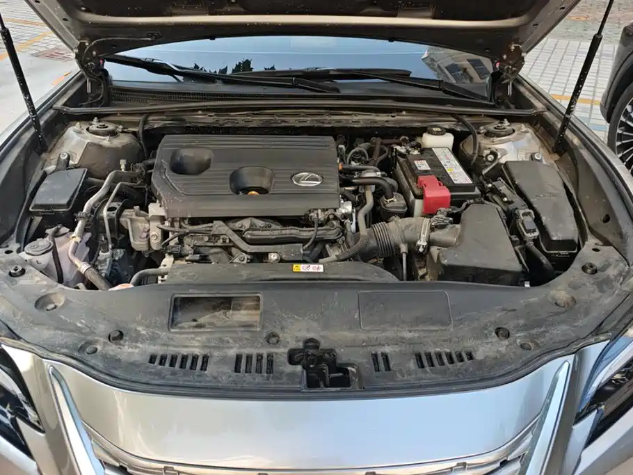 Lexus ES — миниатюра 10