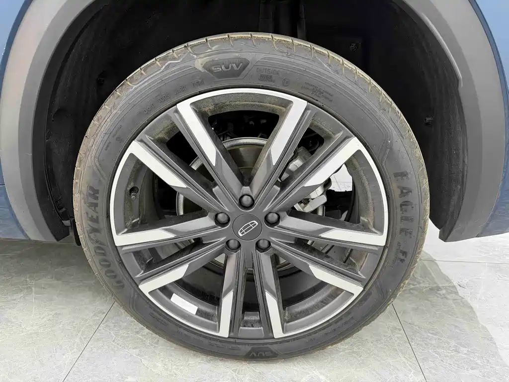 Geely Monjaro L 2024 2.0TD AT