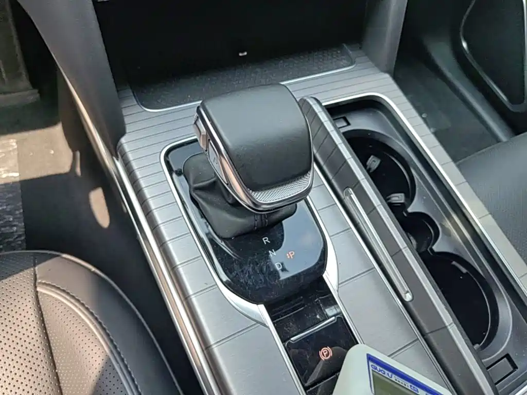 Hongqi Hongqi HS7 PHEV — миниатюра 19