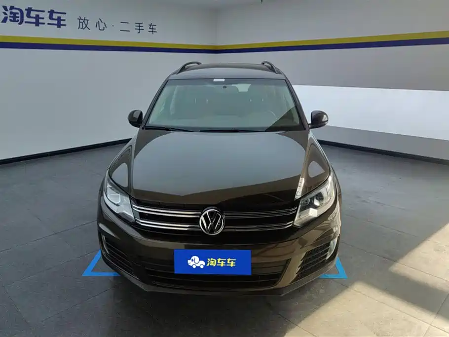 Volkswagen Tiguan 2015 1.8TSI AT