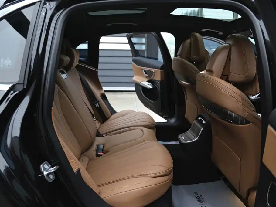 Mercedes-Benz E-Class New Energy — миниатюра 23