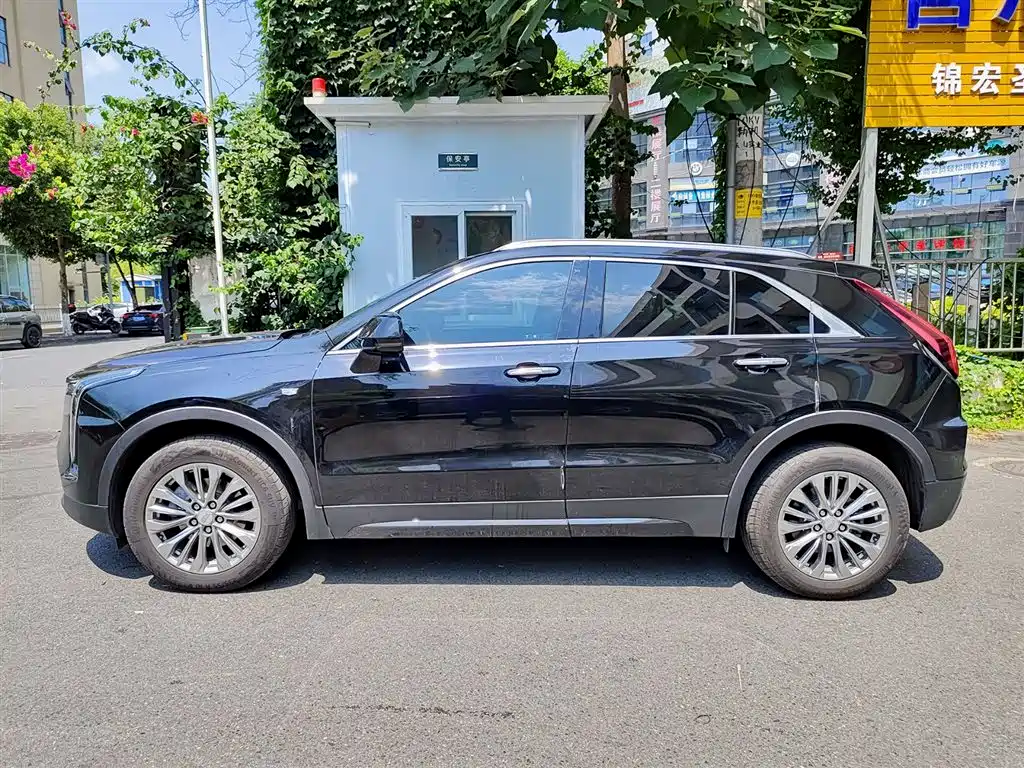 Cadillac XT4 2024 28T Luxury