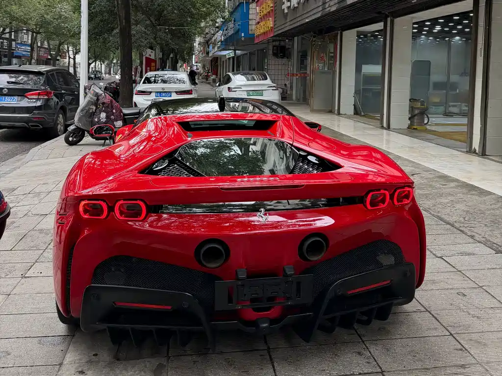 Ferrari SF90 — миниатюра 6