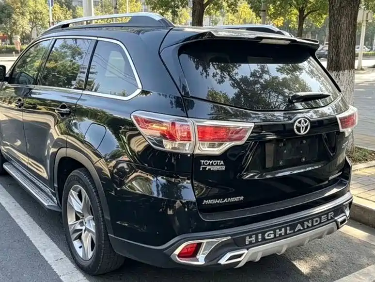 Toyota Highlander — миниатюра 7